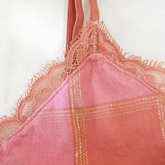 Victoria Secrets dusky rose pink gold thread lace acct tank top - Picture 3 of 4